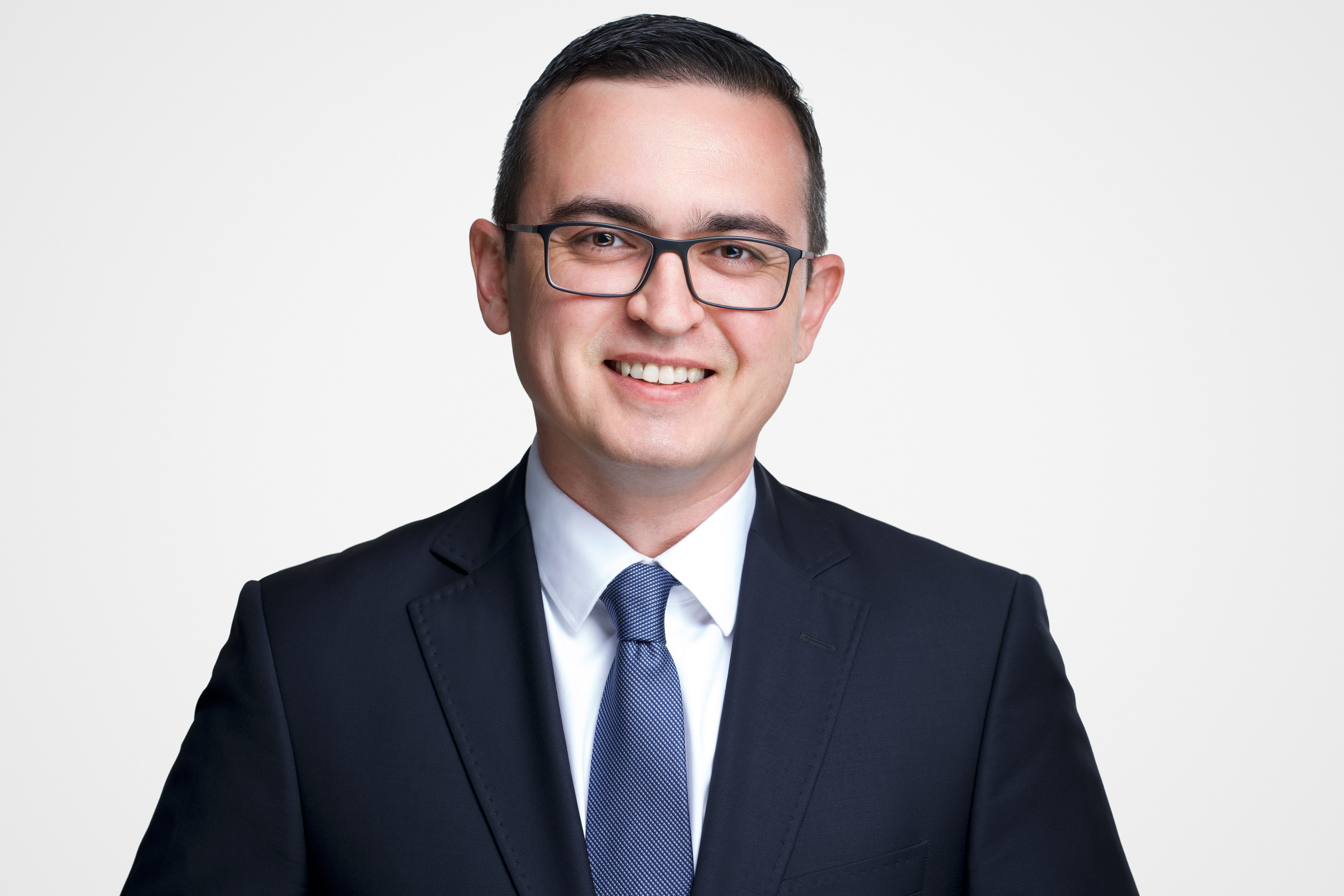 Mars Yusipov — Residential Real Estate Broker Montreal