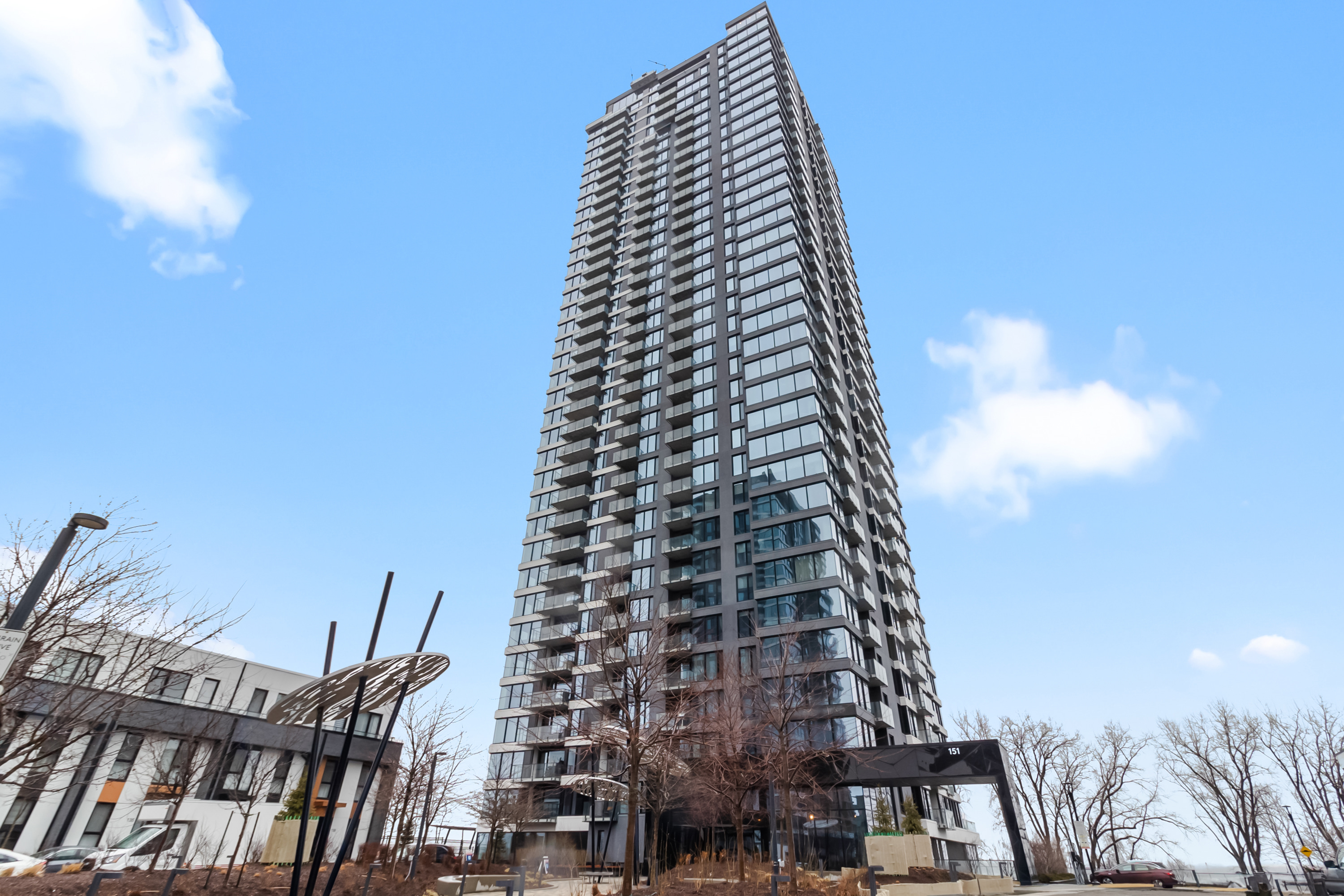 Luxury tower Montreal